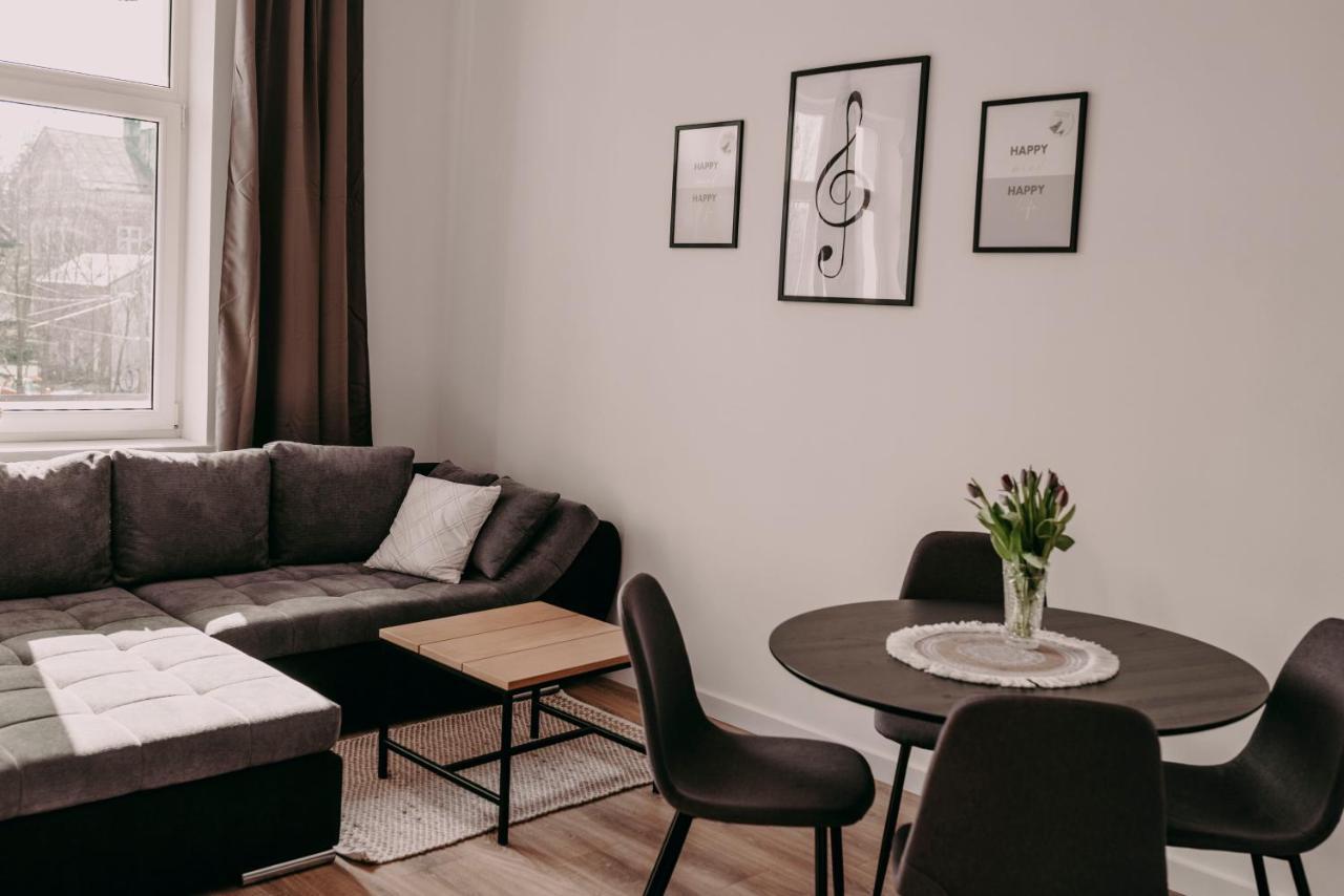 Chopin'S Apartment Bielsko-Biała Extérieur photo